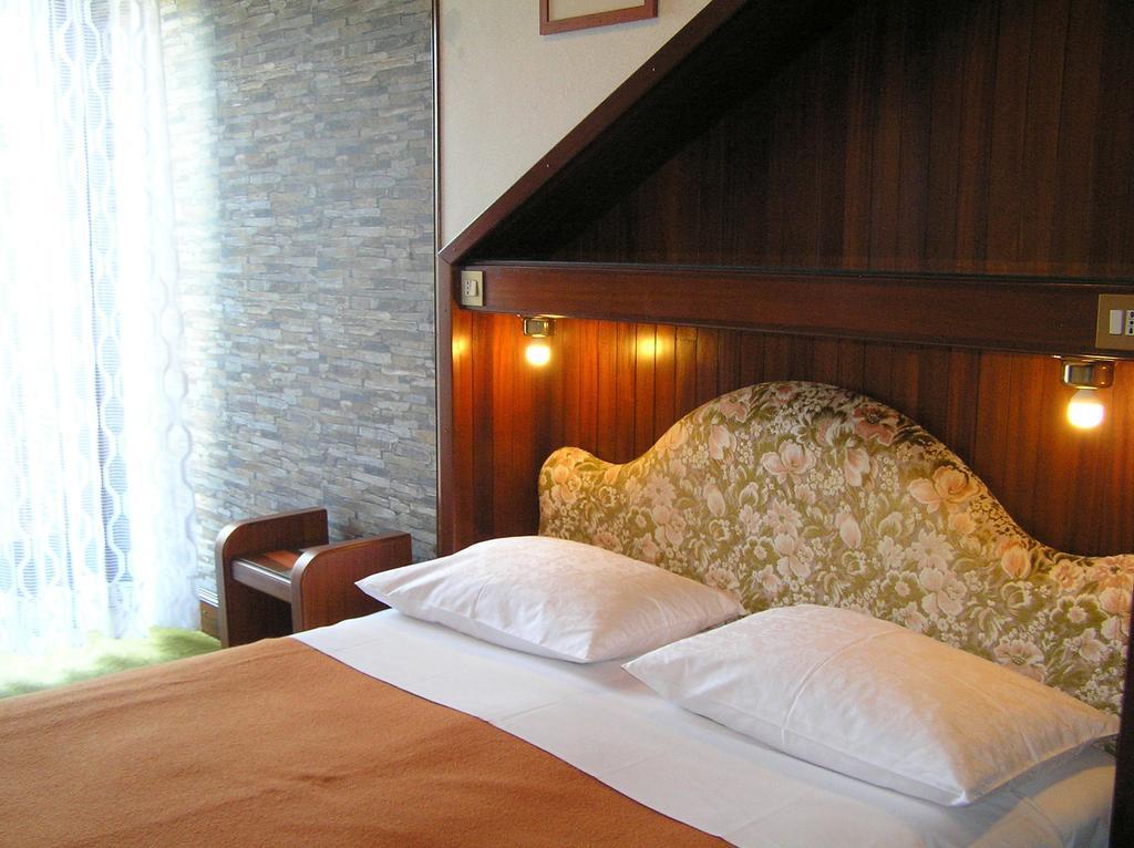 Guest House Lifestyle Holiday Opatija Rom bilde